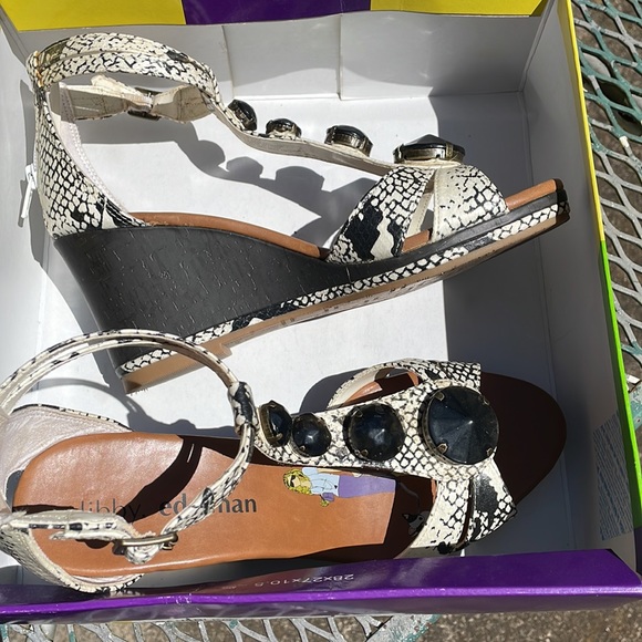 Libby Edelman wedges - Picture 6 of 7